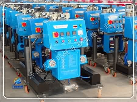 求聚氨酯發(fā)泡機(jī)那里的質(zhì)量好？？